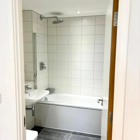 Cityview Luxe Apartment-2